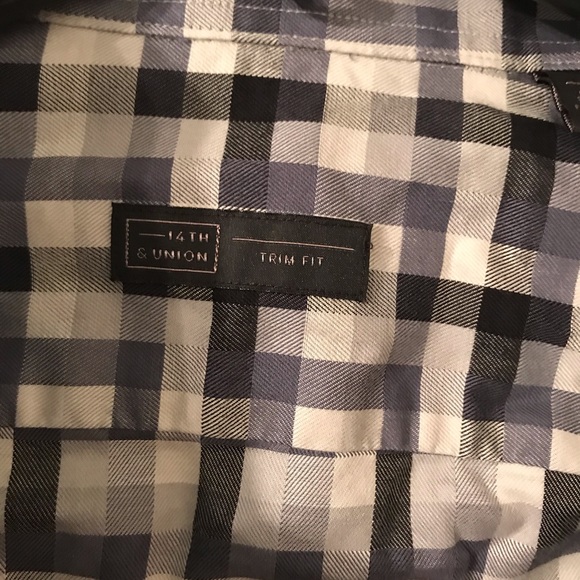 Men’s button down - Picture 2 of 2